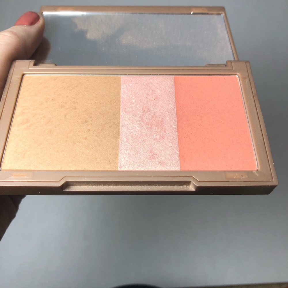 Urban decay Naked Flushed palette